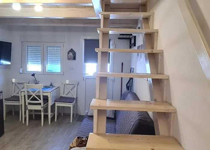 Loreta Apartment Cres